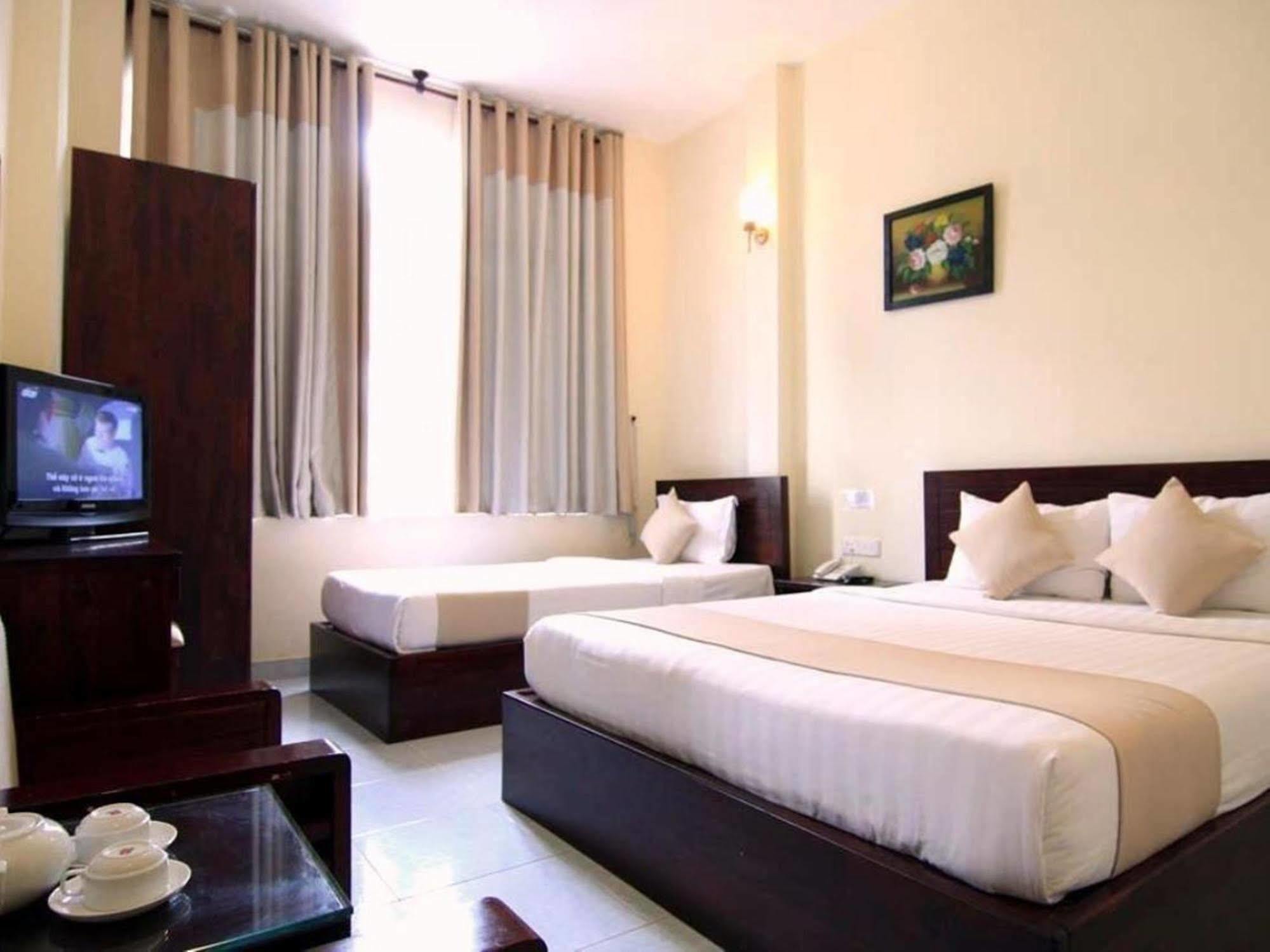 Oyo 438 Small Bay Hotel Ho Chi Minh-staden Exteriör bild