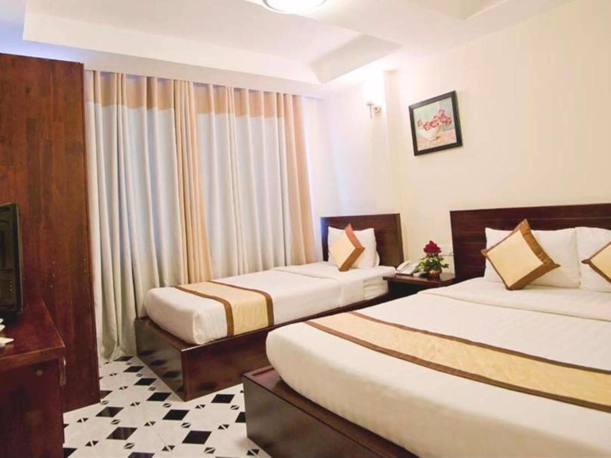 Oyo 438 Small Bay Hotel Ho Chi Minh-staden Exteriör bild