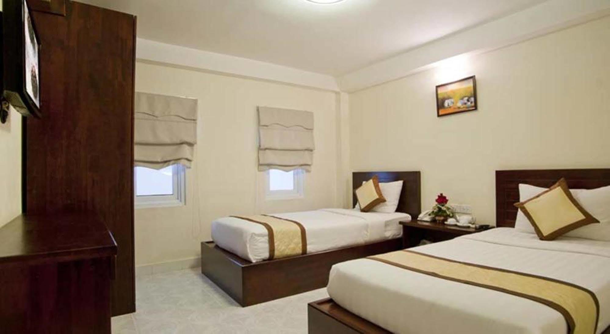 Oyo 438 Small Bay Hotel Ho Chi Minh-staden Exteriör bild