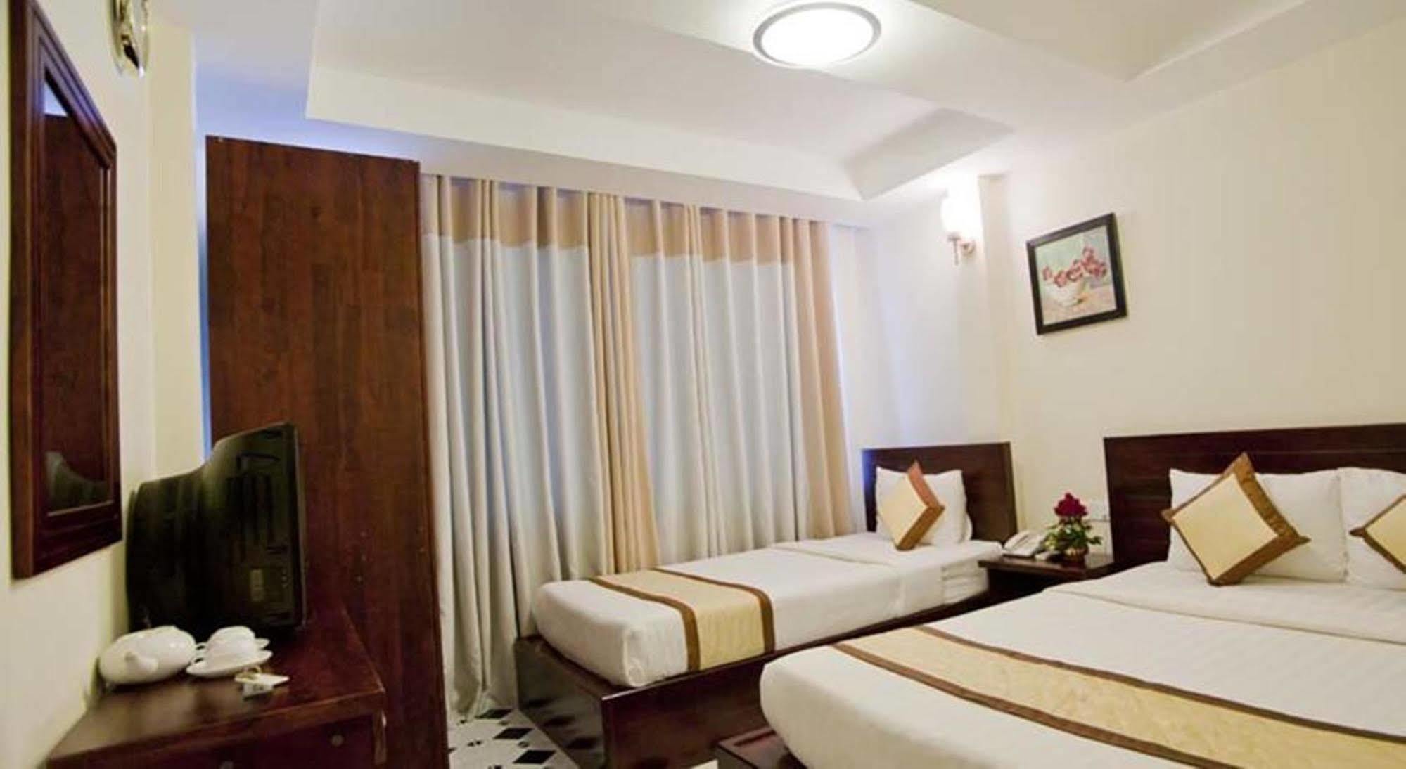 Oyo 438 Small Bay Hotel Ho Chi Minh-staden Exteriör bild