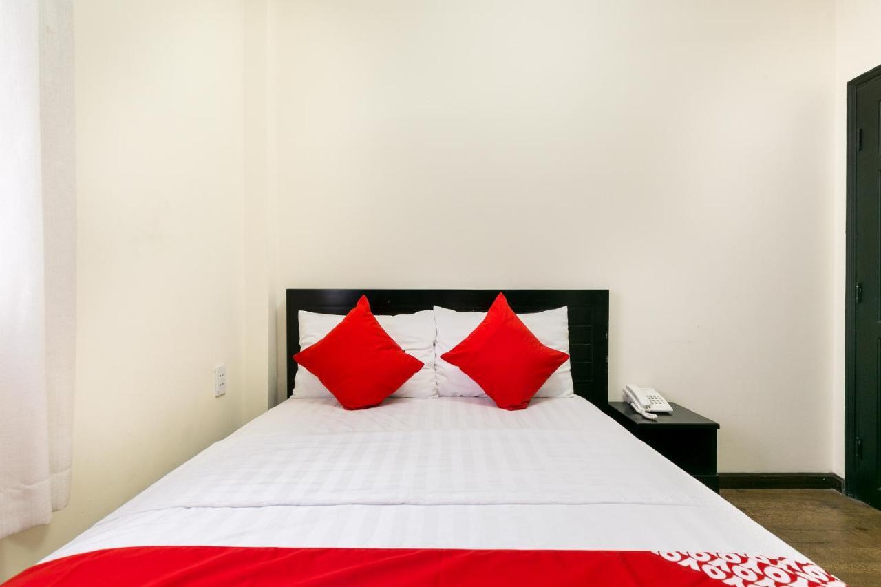 Oyo 438 Small Bay Hotel Ho Chi Minh-staden Exteriör bild